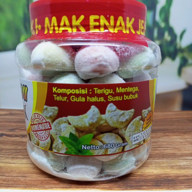 Kue Salju Keju Mak Enak