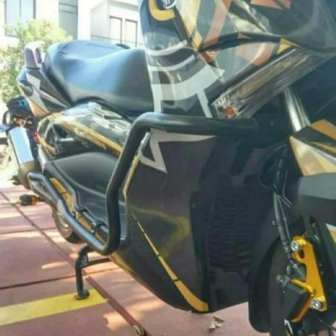 Crashbar Xmax 250 Tubular Pelindung Body Dudukan Lampu Xmax 250