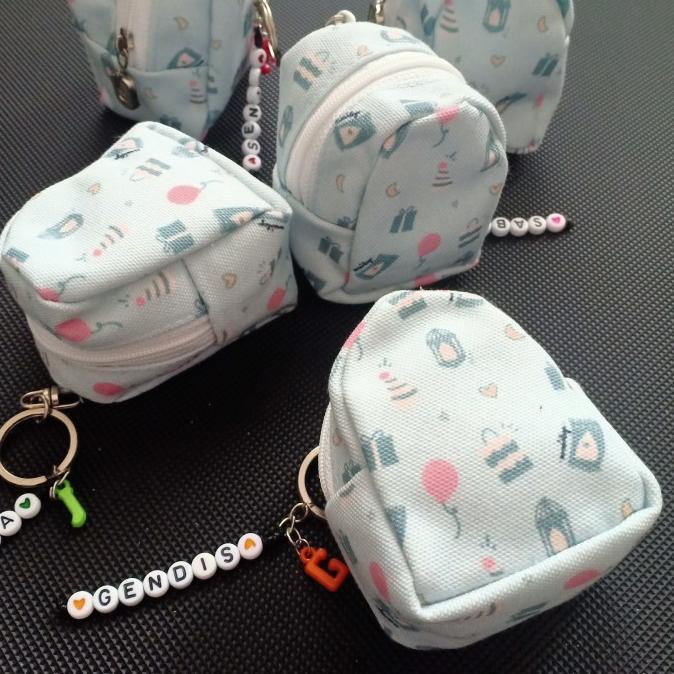 

Hampers Ganci Amplop Angpao Lebaran Unik Lucu Kanvas Minibackpack Custom Nama Stok Terbatas