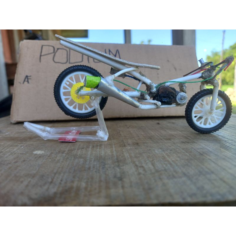 MINIATUR MOTOR DRAG