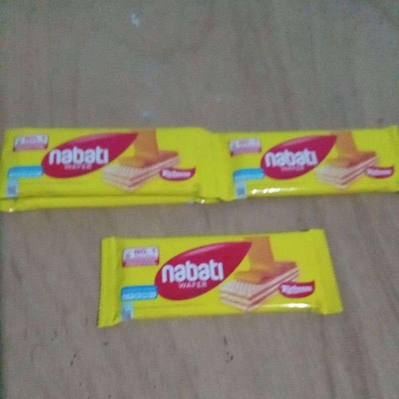 

NABATI Wafer Krim Keju/Cheese Cream Wafer Isi 10 x 16 gr Renceng