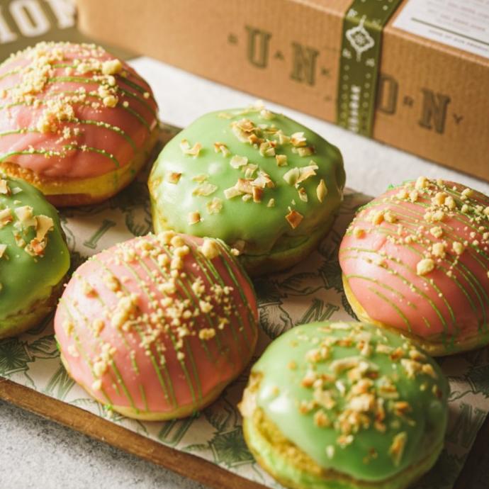 

Union Doughnut Combo Of The Month (Box of 6) / Hampers Lebaran