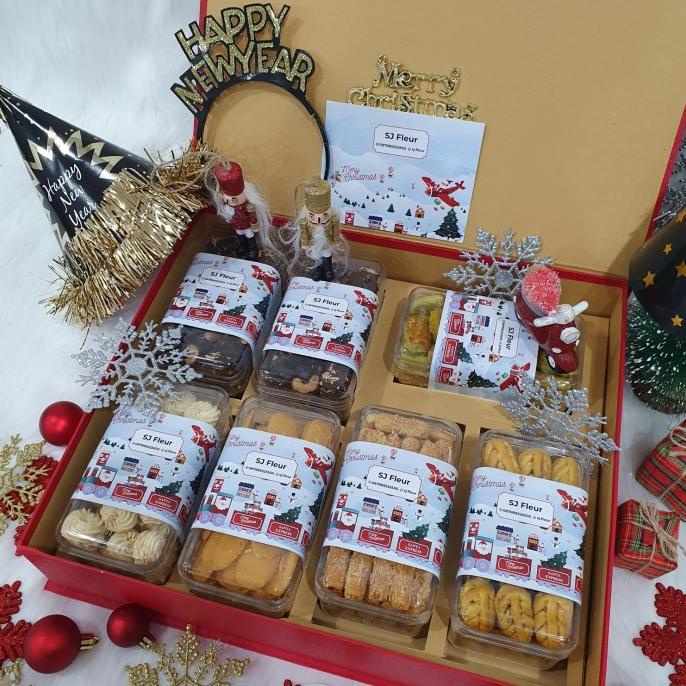 

Paket dekorasi hampers natal christmas parcel hadiah kue kering 84