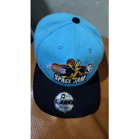 TOPI SNAPBACK NBA -NEW ERA  SECOND BRANDED