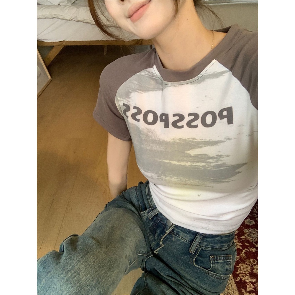 Red Huruf cetak lengan raglan T-shirt wanita musim panas baru retro ketat panas gadis pendek lengan pendek slim fit top