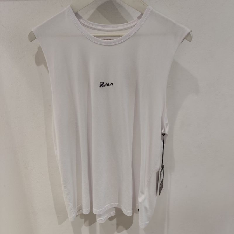 BAJU MUSCLE RVCA MUJI