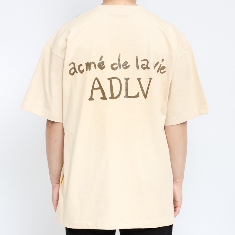 ADLV. Basic Cream Tee