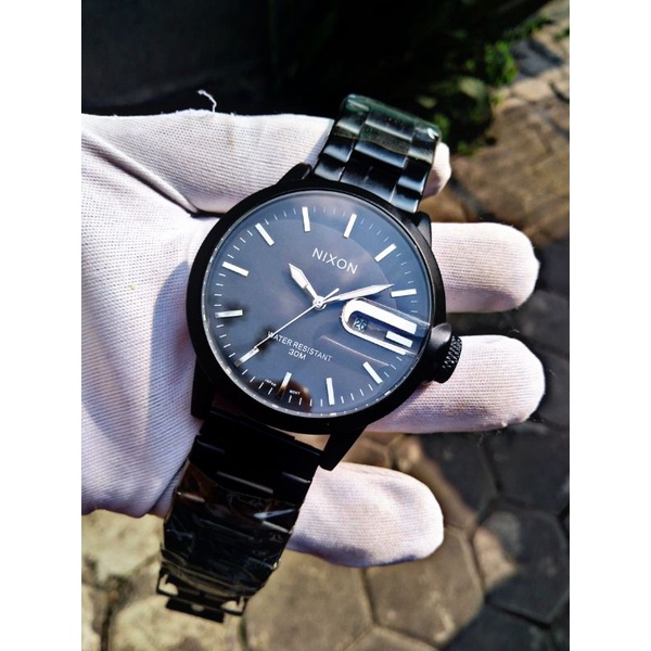 Jam tangan pria NIxon casual black