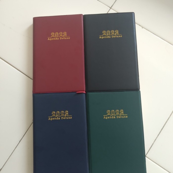 

BAYAR DITEMPAT Buku agenda deluxe tahun 2023 / Agenda Deluxe tahun 2023 /BUKU TULIS SEKOLAH/BUKU