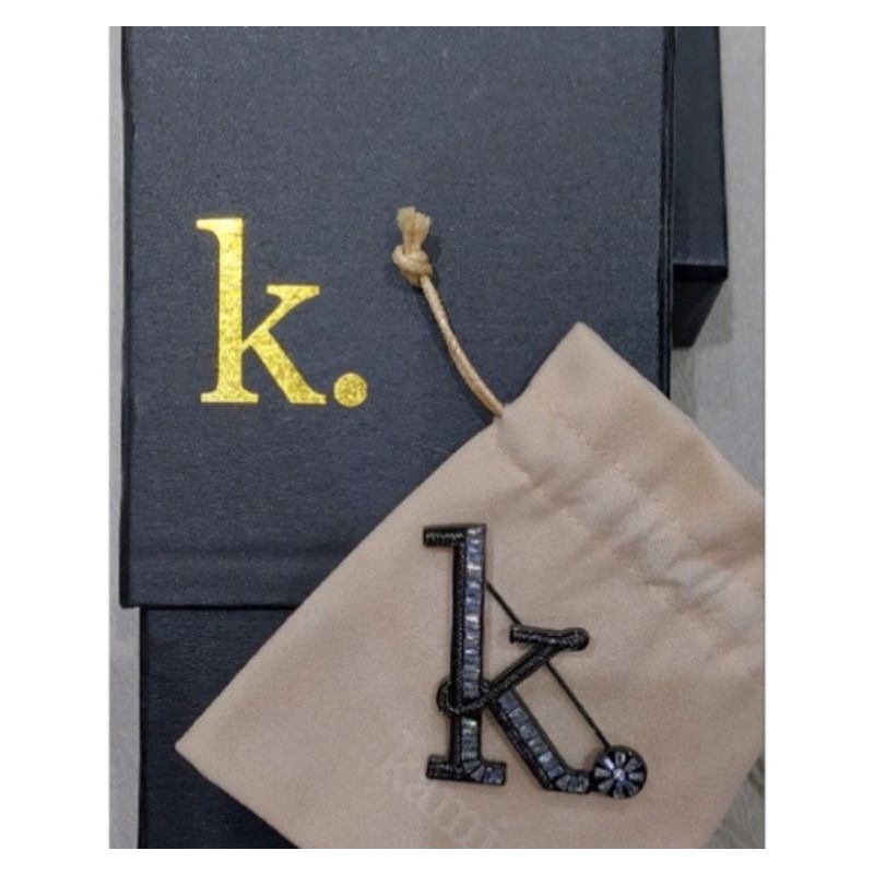 SALE Brooch K. Kamiidea