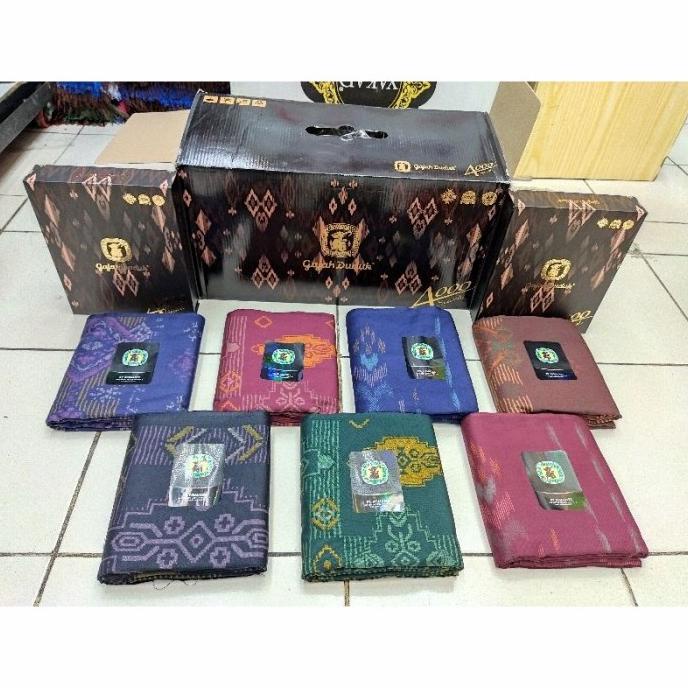 sarung gajah duduk 4000 benang spesial
