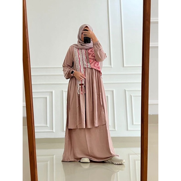 Dress Nadheefa Elegantly