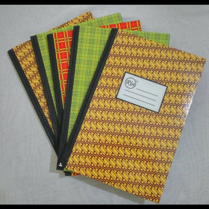 

Buku folio 200 lembar Merk RIA/ folio hard cover