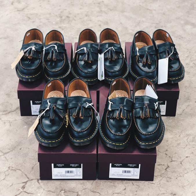 Terbaru Sepatu Dr. Martens Adrian Tassel Black Quilon Made In England Original