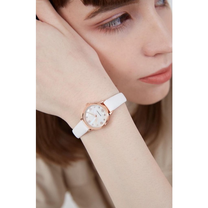 Berrybenka - Jam Tangan Kulit Wanita Sophie Cherry Pearl Watches - White,ONE SIZE