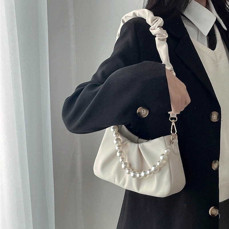 Red Tas Ketiak Tas Messenger Wanita 2022 Baru Musim Panas High-End Rasa Niche Lipit Cloud Tas All-Match Tas Bahu