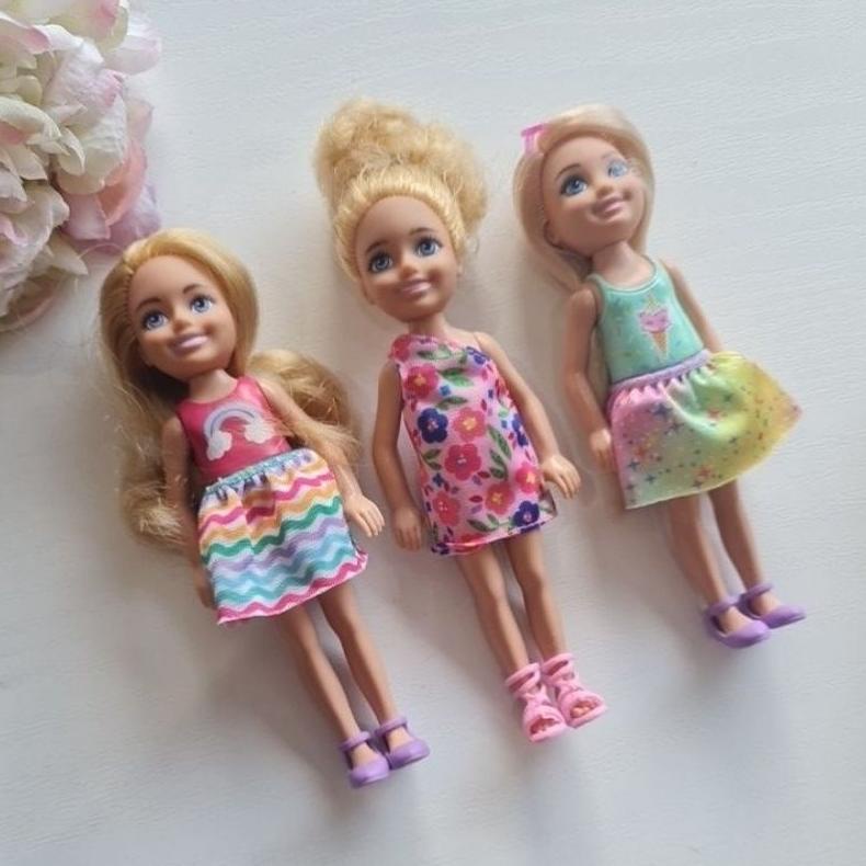 Boneka Barbie Chelsea Mattel blonde