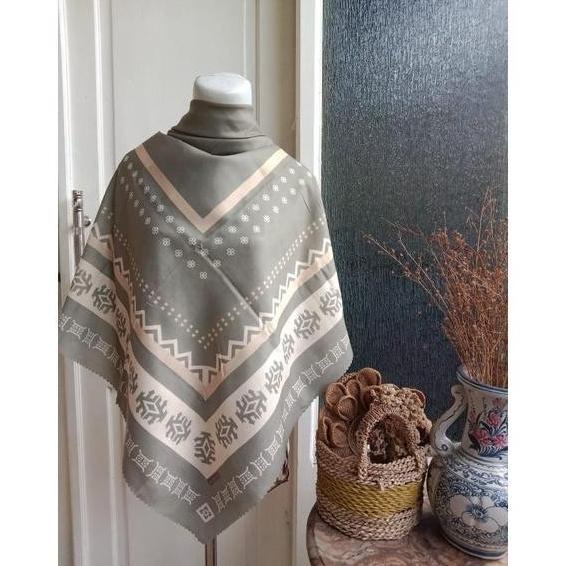 WAHEEDA HIJAB MOTIF SYARI 140X140 CM JUMBO VOAL