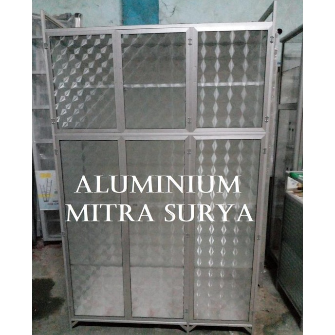 Lemari Piring Full Kaca Box Rak Piring Keramik Almunium 3 Pintu Non Naatalia4