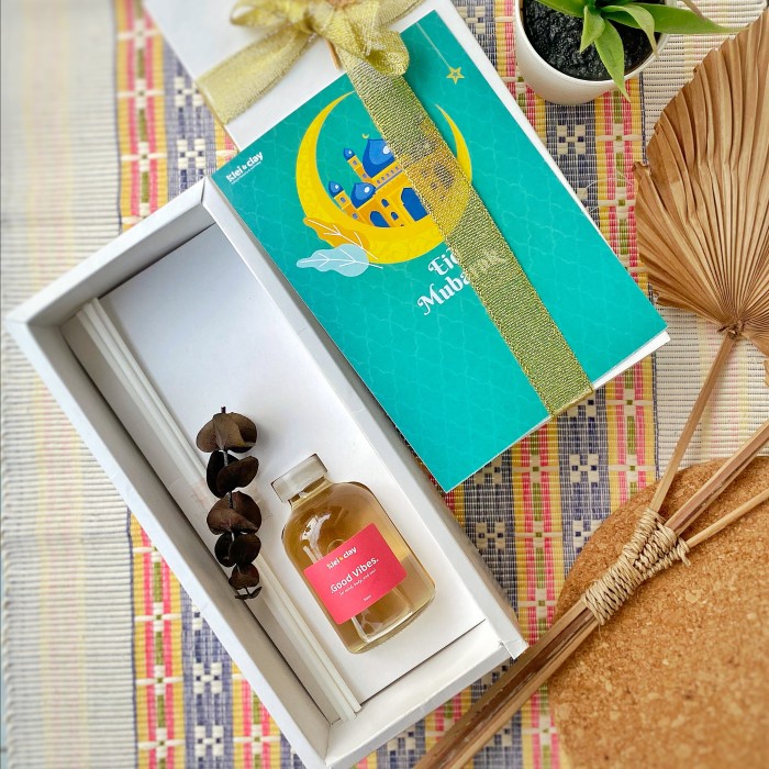 reed diffuser Gift Hampers Klei Reed Diffuser - Tea Garden(L0B6) reed diffuser aromatherapy + free oil reed diffuser refill oil reed diffuser hmns reed diffuser stick reed diffuser reed diffuser kkv D3S2 reed diffuser hampers lebaran reed diffuser hampers