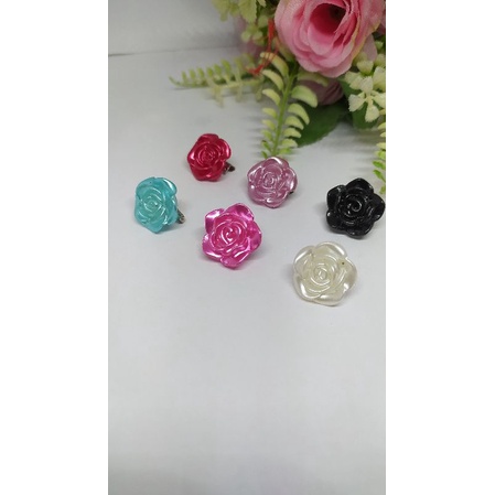 peniti dagu mawar 1 lusin(isi 12pcs)/peniti jilbab /bross dagu