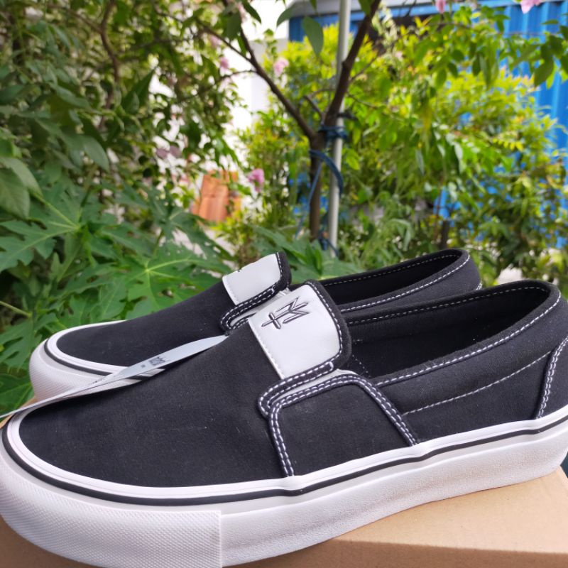 Maternal disaster Footwear Crust 2