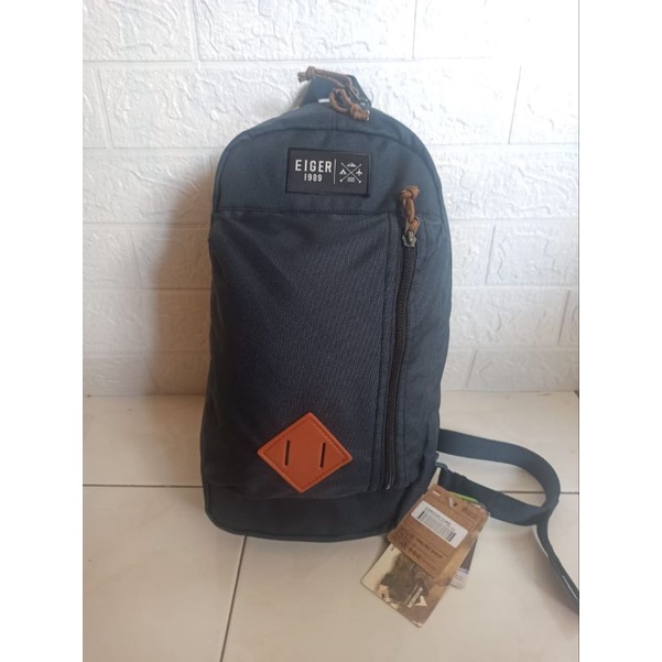 SLING BAG BORDERCROSS R NAVY EIGER ORIGINAL TAS SELEMPANG BAHU PRIA BIRU