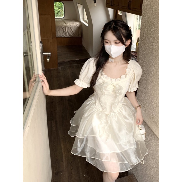 Red Rok Wanita Musim Panas Pinggang Prancis Gaun Putri Temperamen Wanita Angin Lembut Puff Sleeve Dress Puff Cake Rok