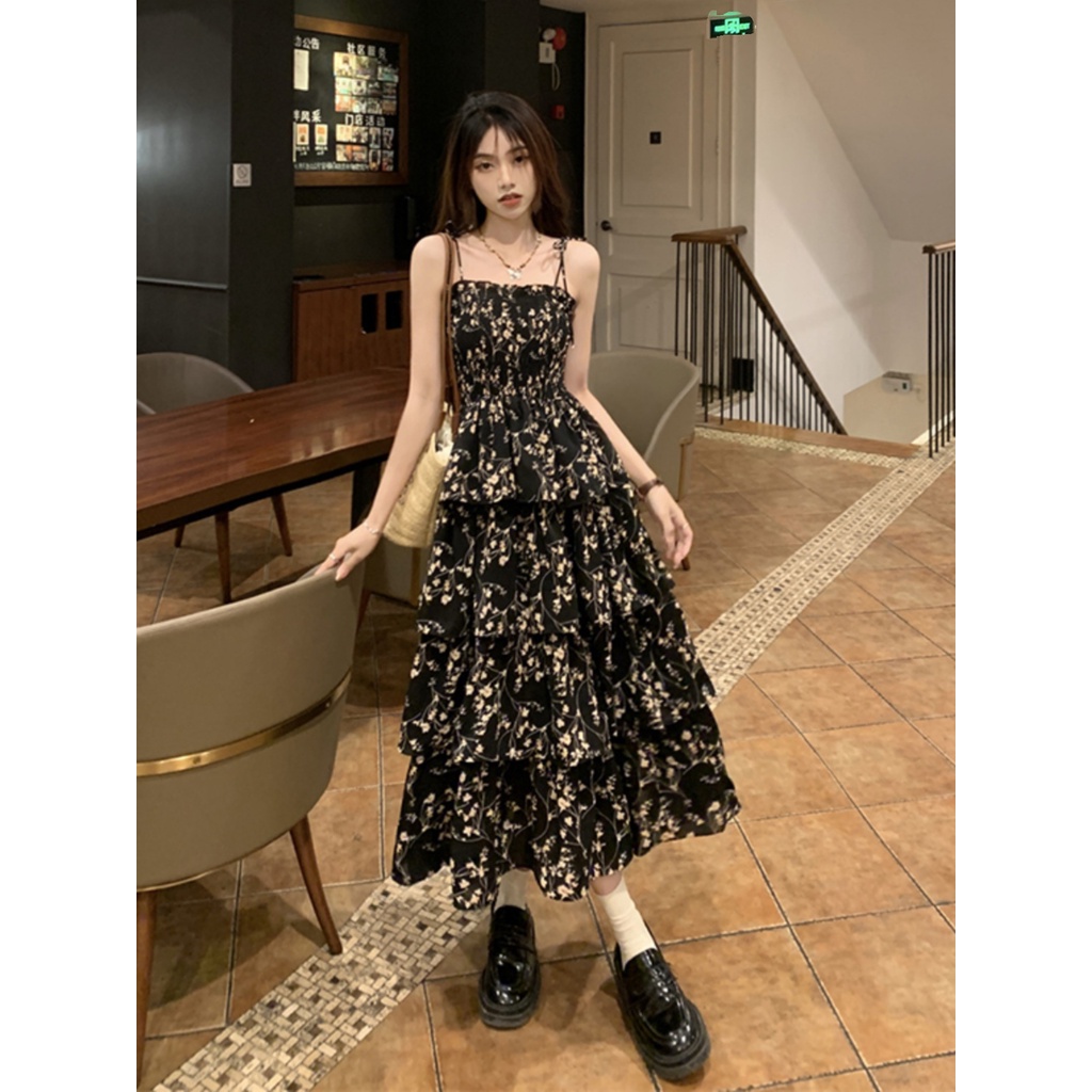 Red French floral cake dress women s summer 2023 new Hepburn style waist slimming mid-length suspender skirt