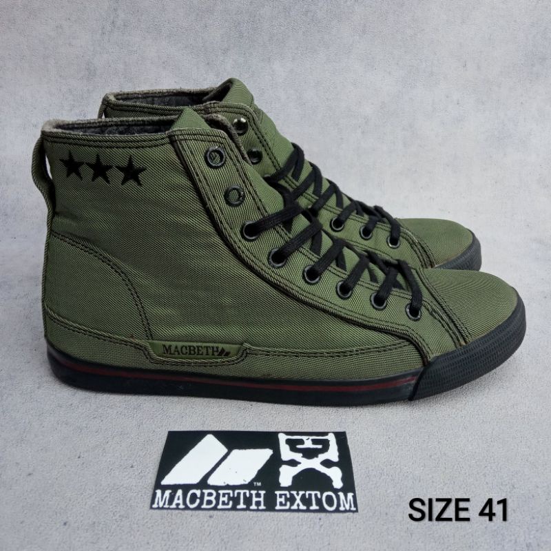 Macbeth Schubert x Greenday Mike Dirnt Size 41 Second