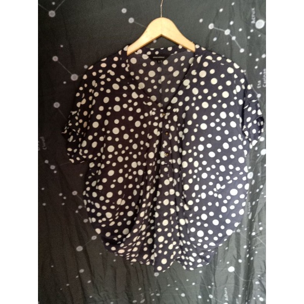 THRIFT BLOUSE LENGAN PENDEK / TOP WANITA