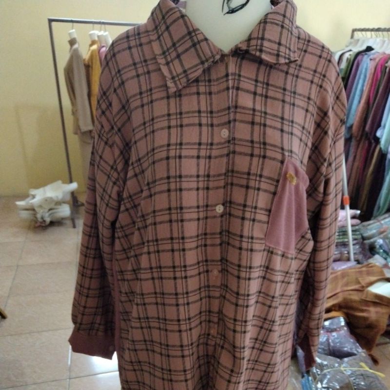 setcelKemejaKotak