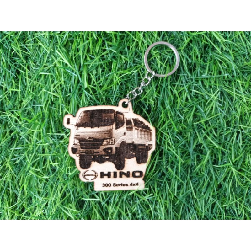 Gantungan Kunci Hino Truck 300 Dutro 4x4