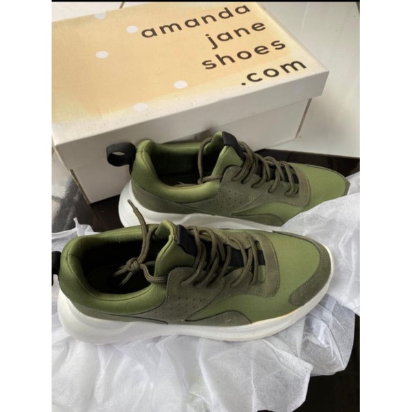 Sepatu Amanda Janes