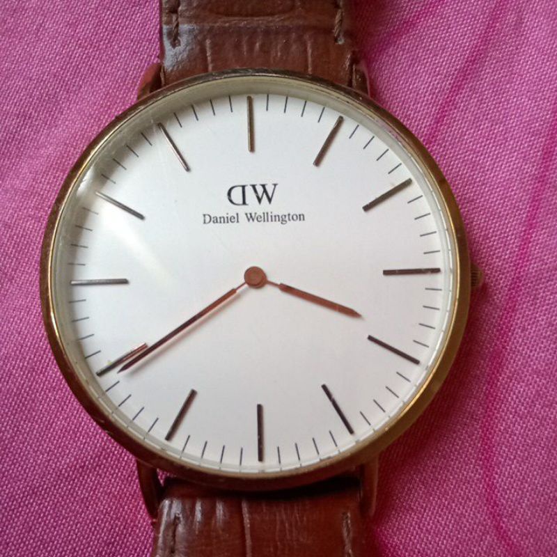 DW Daniel Wellington