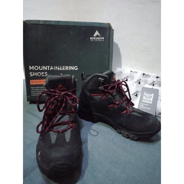 Sepatu EIGER SECOND/PRELOVED Cerberus 100 % original ukuran 38 unisex