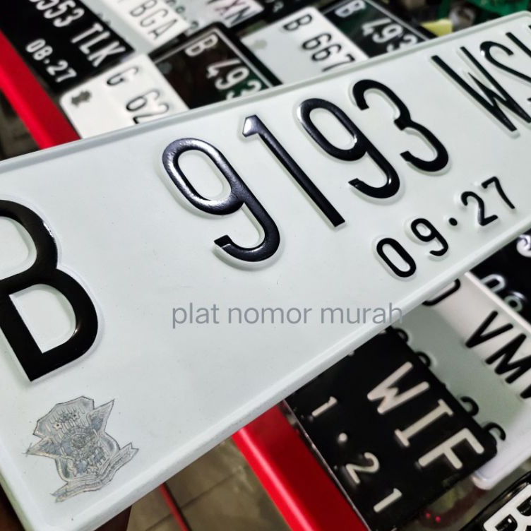 Serbu Untung plat nomor mobil putih asli pakai logo korlantas