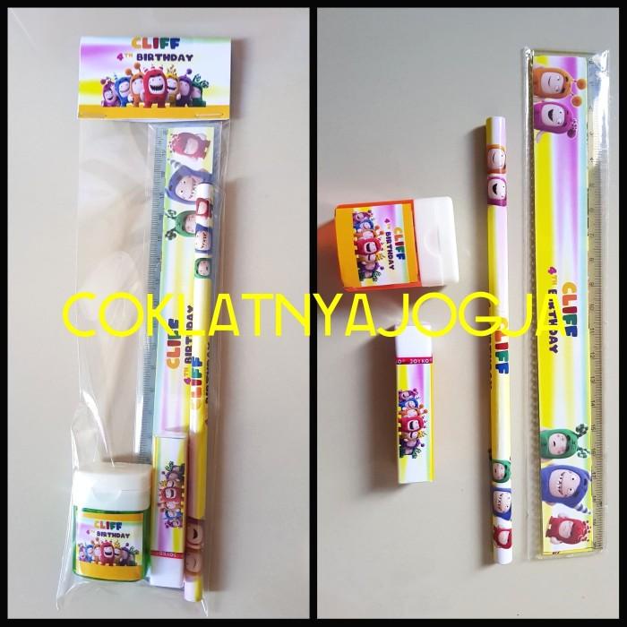 

Souvenir Alat Tulis Isi 4 Tema Oddbods 035