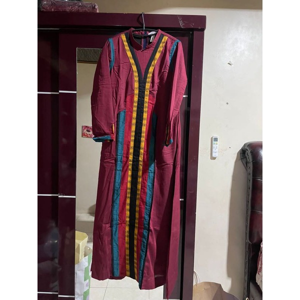 tuneeca preloved ukuran M