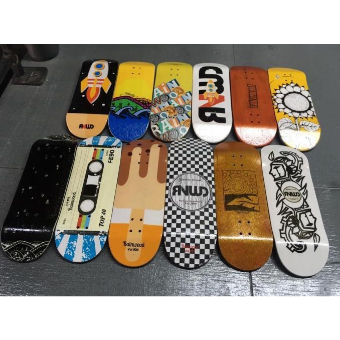Rainwood Fingerboard Premium Deck Only