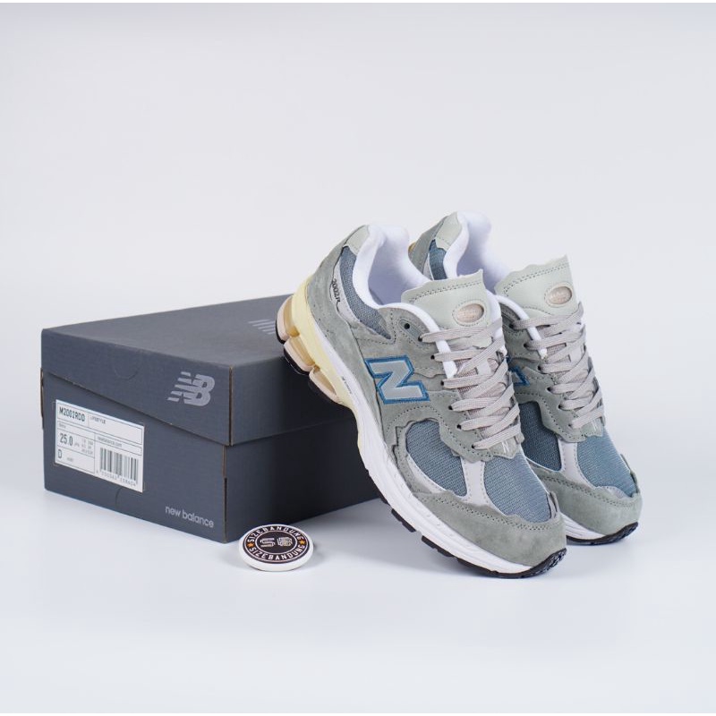 Sepatu New Balance 2002R Pack Mirage Grey