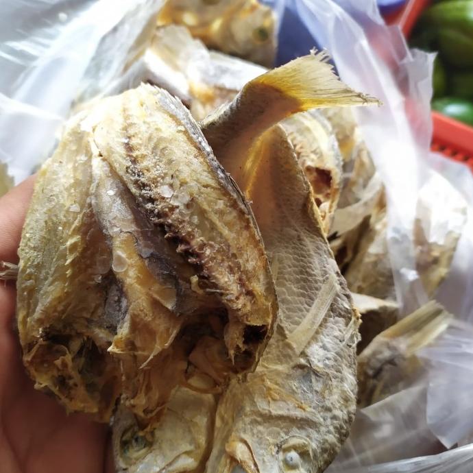 

Ikan Asin / Pala Batu / Samge - 100gr buo