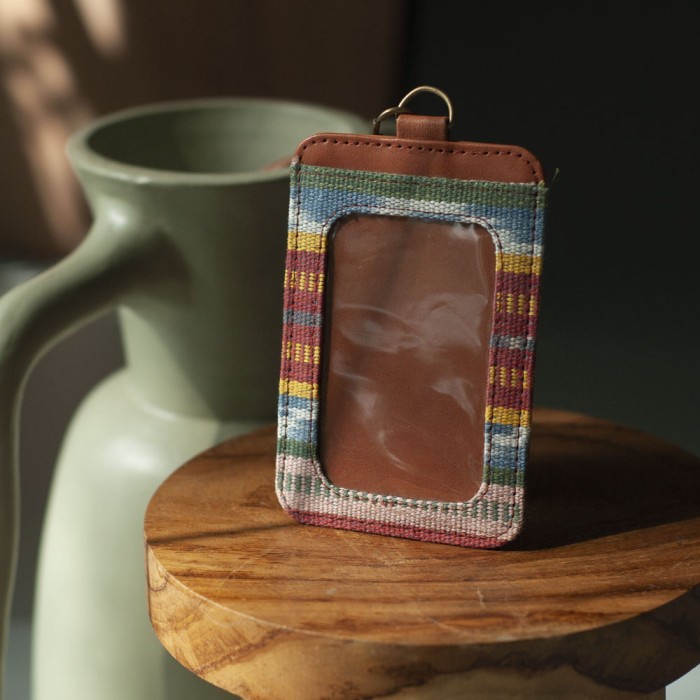 

Terlaris Name Tag Id Card Holder - Noesa - Selip Tenun Lanyard