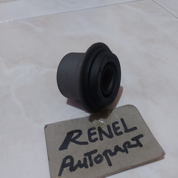 Bushing upper arm atas Toyota Crown GS131