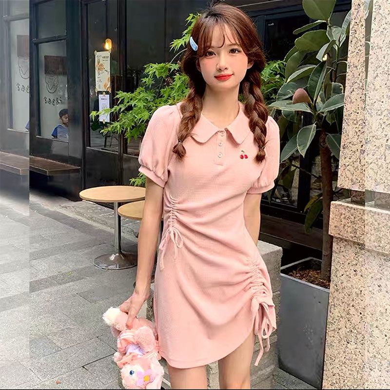Red Pacar cinta pertama rok POLO ceri wanita musim panas 2022 desain gaun baru gaya perguruan tinggi rok A-line serut