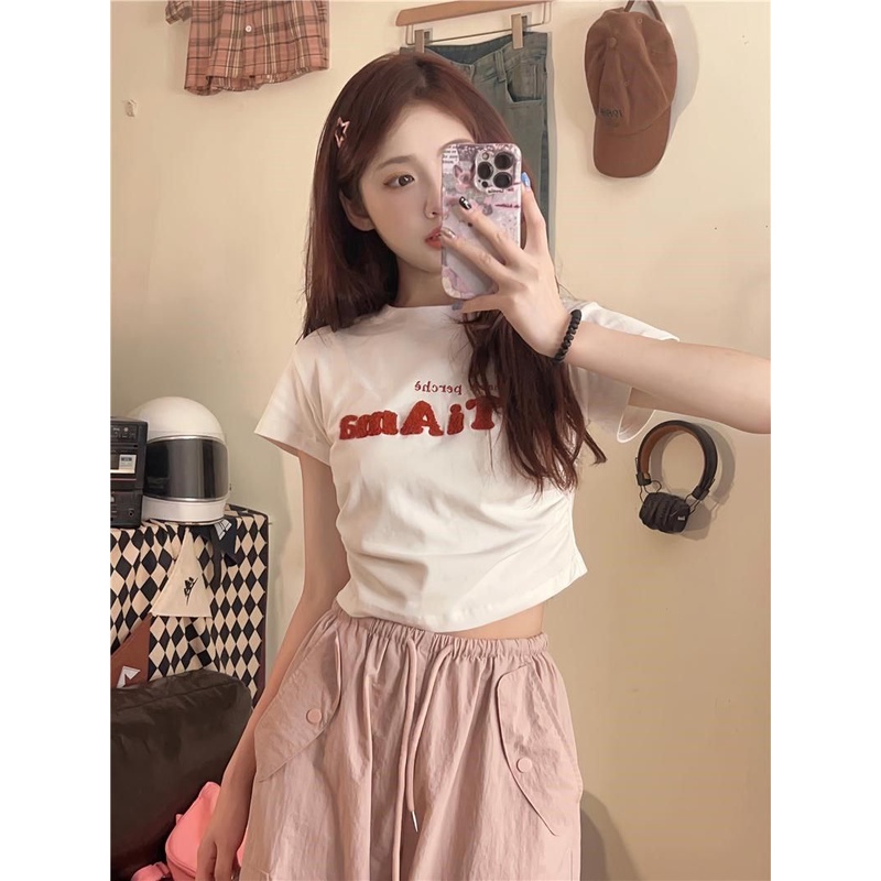 Red Kapas Murni Bahu Musim Panas Lengan Pendek T-shirt Wanita Berkelompok Bordir Amerika Desain Retro Rasa Niche Slim Top Pendek