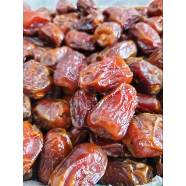 

kurma mesir golden velly kemasan dus 1kg
