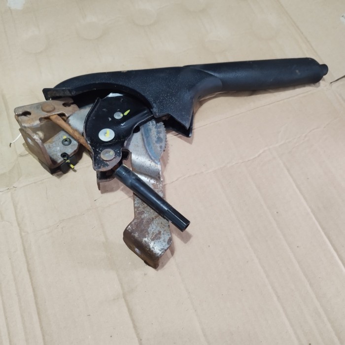 Terlaris Handle Tuas Rem Tangan Toyota Avanza Xenia