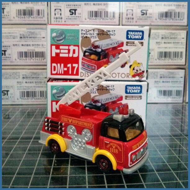 FLASH SALE TOMICA DISNEY DM-17 FIRE TRUCK MICKEY MOUSE TERBARU
