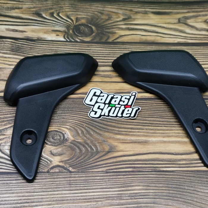Terlaris Footstep Vespa Sprint & Primavera Original
